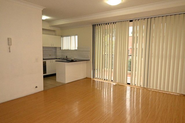 8/1-5 Kitchener Avenue, NSW 2143