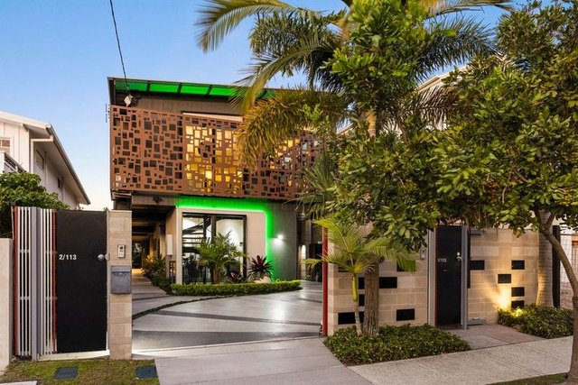 1/113 Nobby Parade, QLD 4220