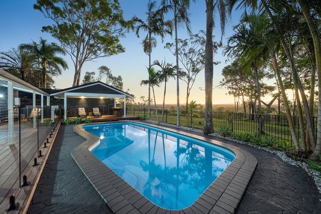 192 Centenary Heights Road, QLD 4573