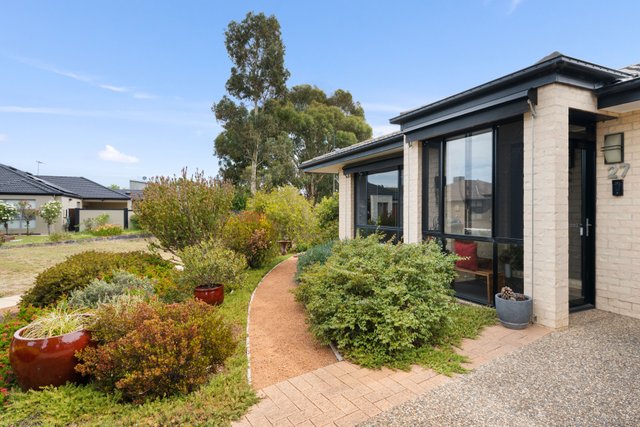 27 Pinnacles Street, ACT 2914