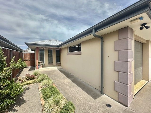 17B Crank Place, NSW 2570
