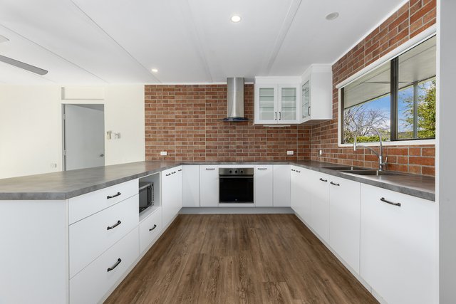 20 Camp Street, NSW 2582