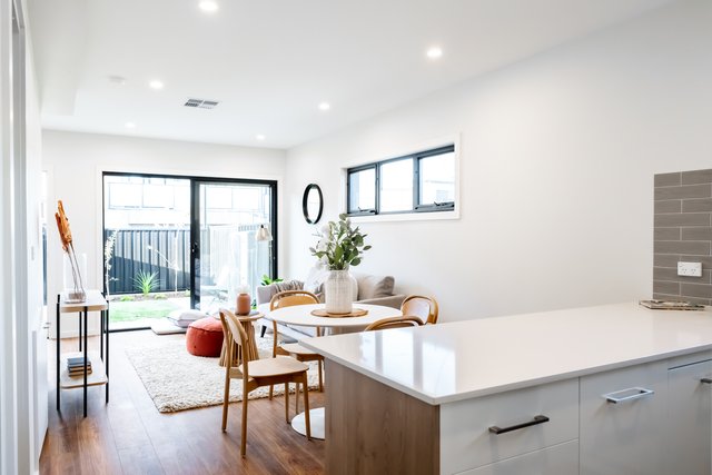 FORM - North-facing 3 bedroom with double garage, ACT 2611