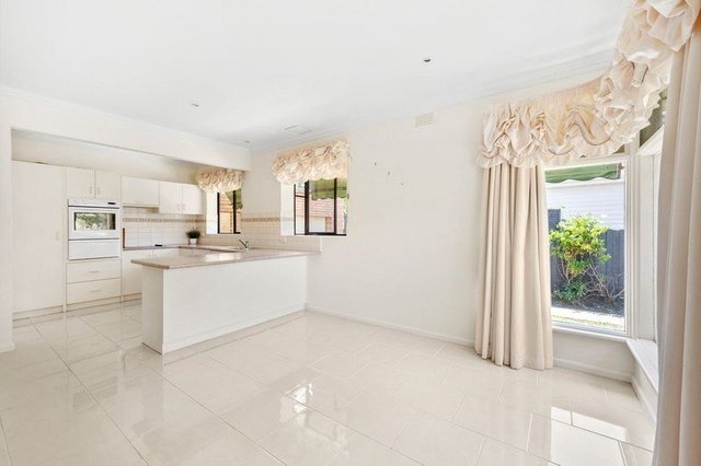 5 James Street, VIC 3757
