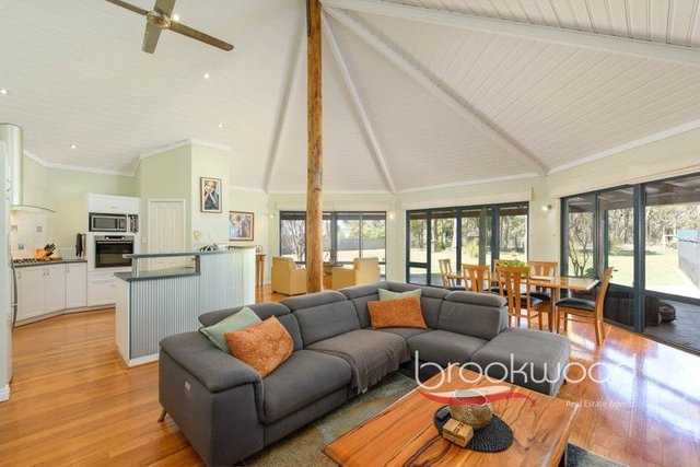 21 Glenburn Road, WA 6071