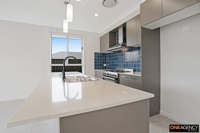 37 Limestone Avenue, NSW 2570