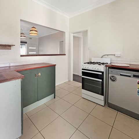 5 Barrack Street, NSW 2630