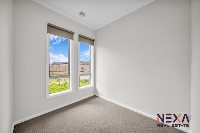 25 Farmhill Circuit, VIC 3751