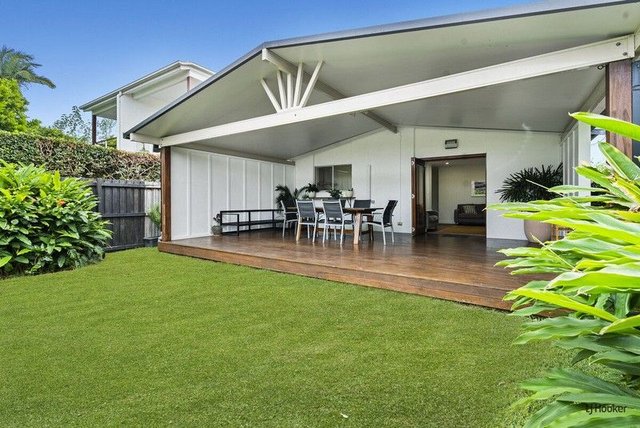 2/97 Nobby Parade, QLD 4220