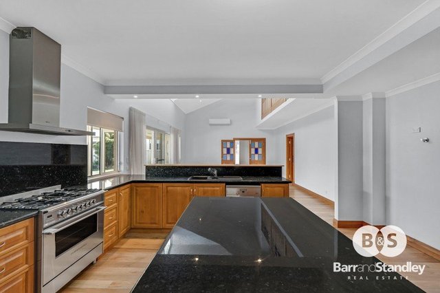 10 Inverness Way, WA 6230