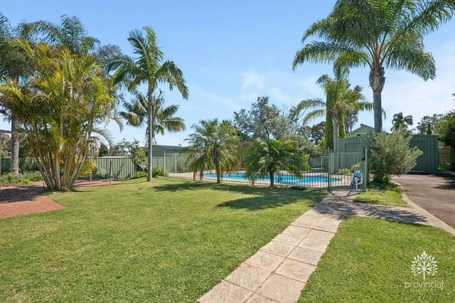 8 Ind Street, WA 6076