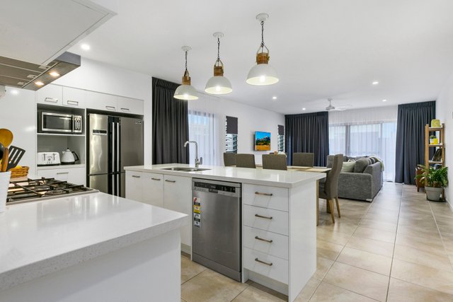 48 California Boulevard, QLD 4573