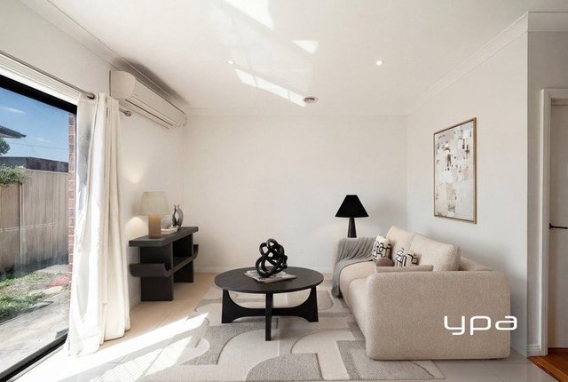 2/21 Turner Street, VIC 3049
