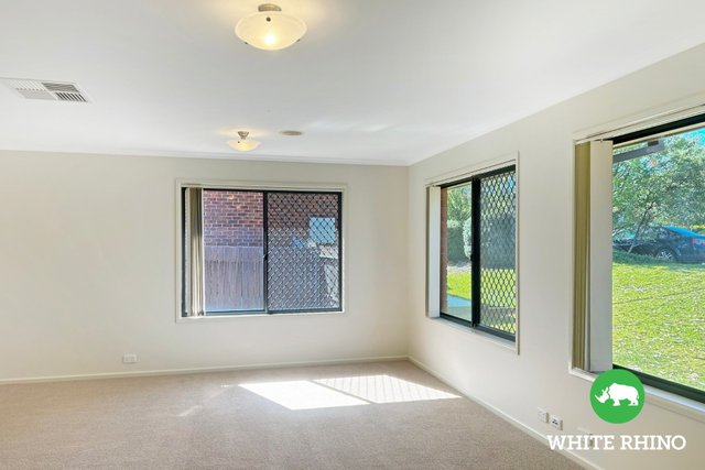 9 Ironbark Circuit, NSW 2619