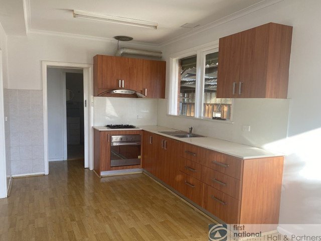 100 Oakwood Avenue, VIC 3174