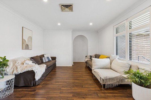 16 Engesta Avenue, NSW 2570
