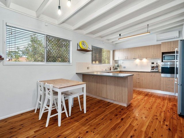 14 Dean Street, QLD 4500