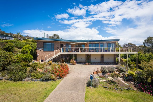 8 Leumeah Street, NSW 2549