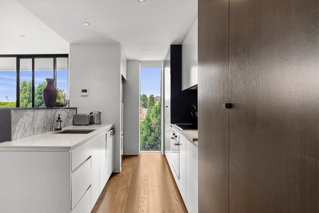 2/5 Sydney Avenue, ACT 2600
