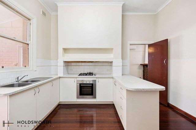12 Holmfirth Street, WA 6050