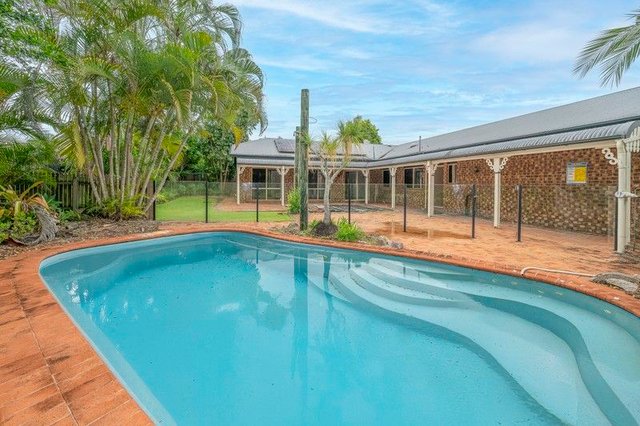 17 Parkview Place, QLD 4035