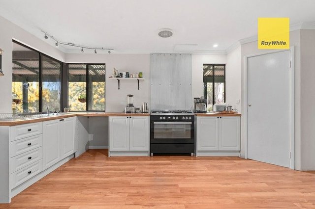6 Lansdowne View, WA 6255