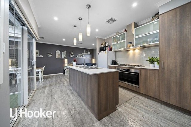4A Nandus Court, WA 6027