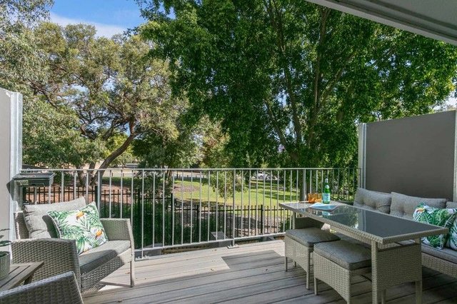 1/4 Currie Street, WA 6014