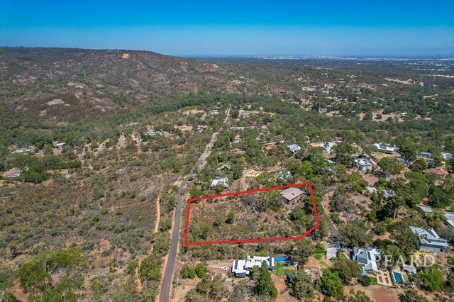 30 Boya Crescent, WA 6056
