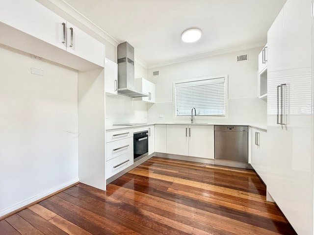 11 Larien Crescent, NSW 2143