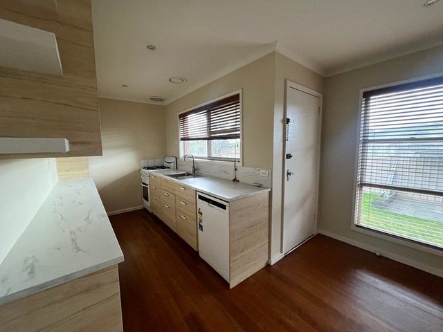 4 Walpa Court, VIC 3049